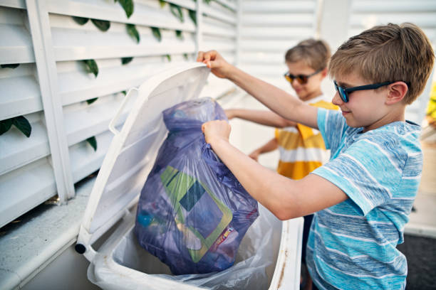 Best Junk Hauling Services  in West Allis, WI