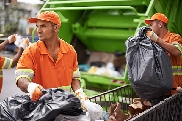 Best Construction Debris Removal  in West Allis, WI